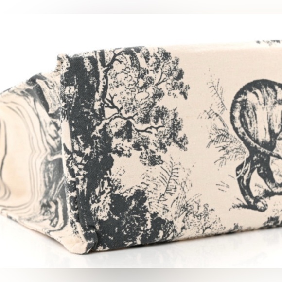 NEW Dior Riviera Large VIP Canvas Tote Bag- Sell for $850 - Picture 6 of 13